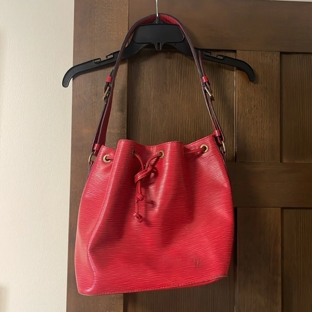 Louis Vuitton Red Epi Leather Petite Noe Drawstring Bucket Shoulder Bag
